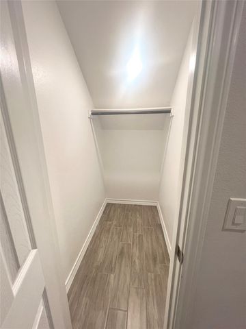 116 Limonite LN, Liberty Hill, TX 78642