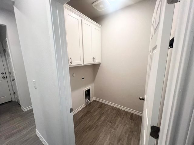 116 Limonite LN, Liberty Hill, TX 78642