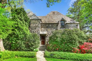 66 Caterson Terrace, Hartsdale, NY 10530