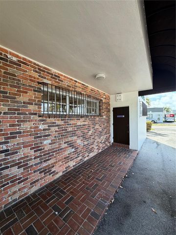 1933 SW 27th Ave, Miami, FL 33145