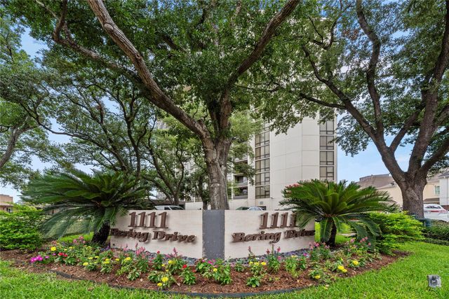 1111 Bering Drive 1001, Houston, TX 77057