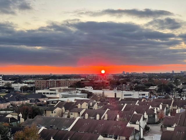 1111 Bering Drive 1001, Houston, TX 77057