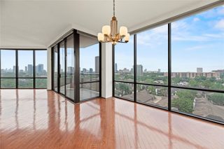 1111 Bering Drive 1001, Houston, TX 77057