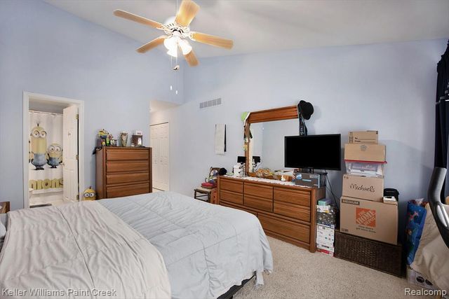 33890 Oakwood Drive, Sterling Heights, MI 48312