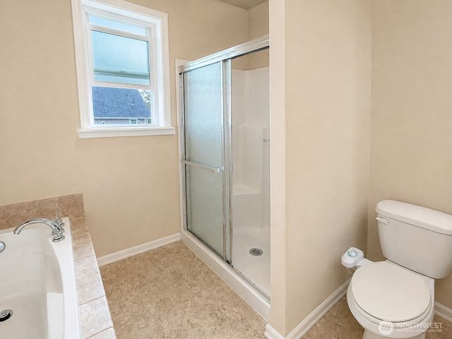 16325 43rd Avenue W, Lynnwood, WA 98087
