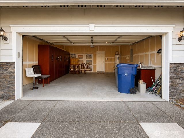 16325 43rd Avenue W, Lynnwood, WA 98087