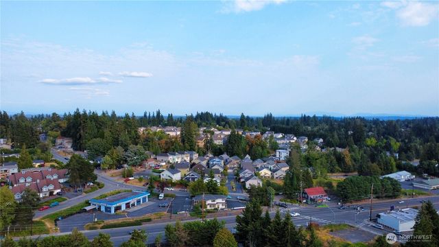 16325 43rd Avenue W, Lynnwood, WA 98087
