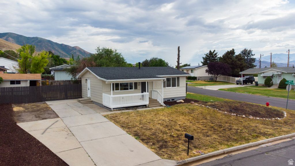 621 W TIMPIE RD, Tooele, UT 84074 — photo 2