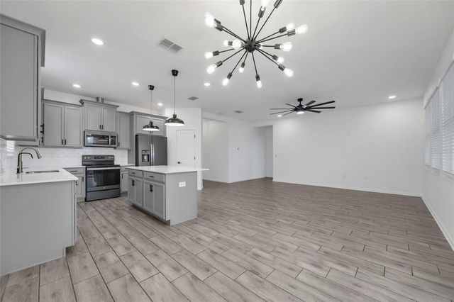 1711 CHATSWORTH CIRCLE, St Cloud, FL 34771