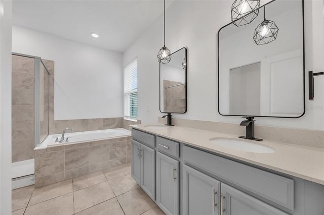 1711 CHATSWORTH CIRCLE, St Cloud, FL 34771