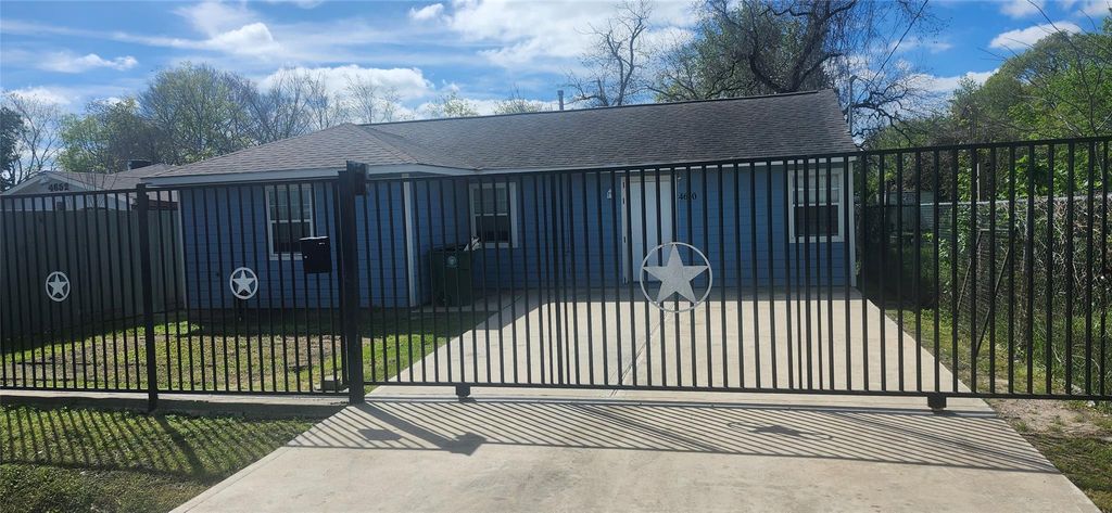 4650 Brinkley Street, Houston, TX 77051