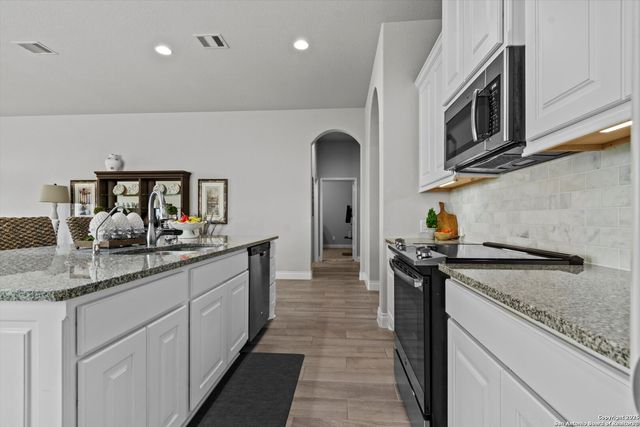 2878 Coral, Seguin, TX 78155