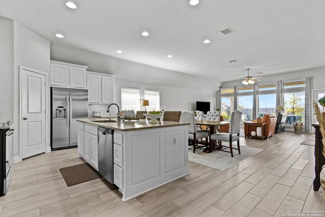 2878 Coral, Seguin, TX 78155