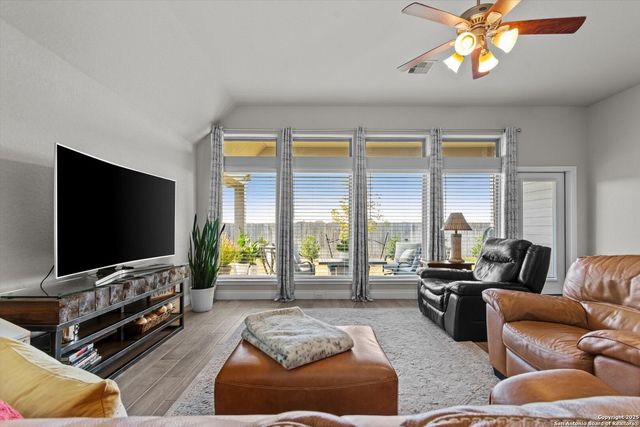 2878 Coral, Seguin, TX 78155