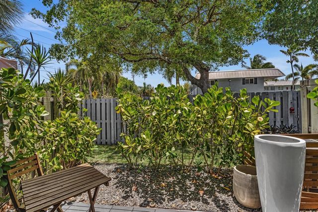 1801 NE 15th Avenue 1801, Fort Lauderdale, FL 33305
