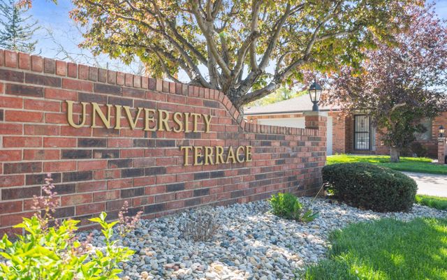 1002 E 7th Street, Anderson, IN 46012