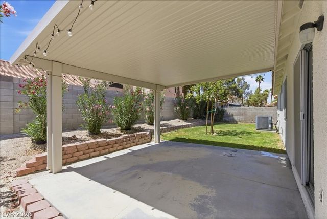 1623 Black Hills Way, North Las Vegas, NV 89031