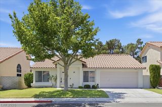 1623 Black Hills Way, North Las Vegas, NV 89031