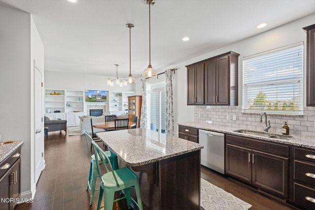 14962 Stonebridge Lane, Perrysburg, OH 43551