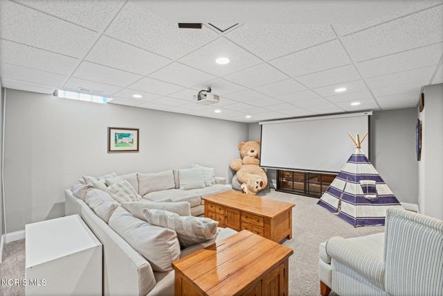 14962 Stonebridge Lane, Perrysburg, OH 43551