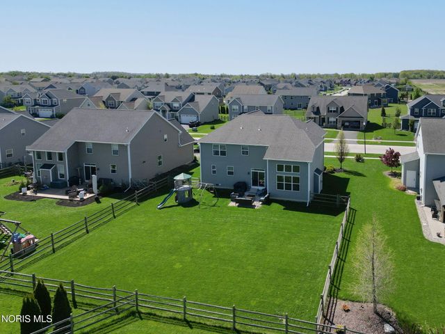 14962 Stonebridge Lane, Perrysburg, OH 43551