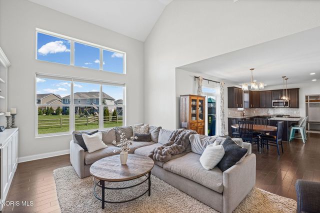 14962 Stonebridge Lane, Perrysburg, OH 43551