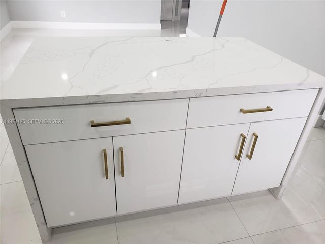 150 NE 169th Ter, North Miami Beach, FL 33162