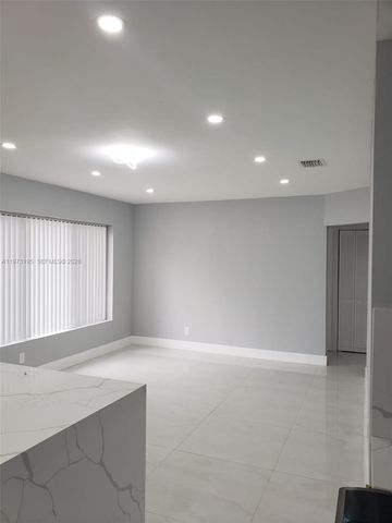 150 NE 169th Ter, North Miami Beach, FL 33162