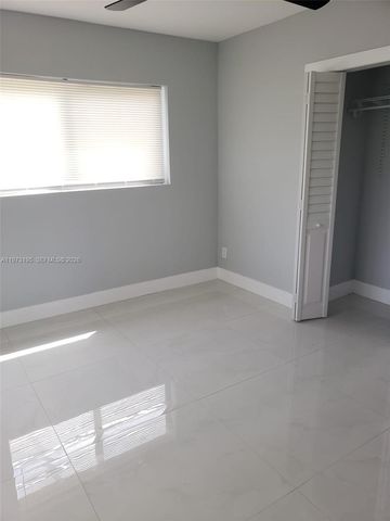 150 NE 169th Ter, North Miami Beach, FL 33162