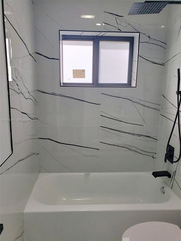 150 NE 169th Ter, North Miami Beach, FL 33162