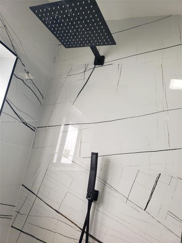 150 NE 169th Ter, North Miami Beach, FL 33162