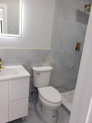 150 NE 169th Ter, North Miami Beach, FL 33162