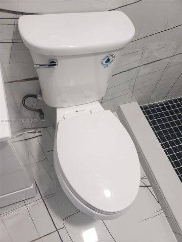 150 NE 169th Ter, North Miami Beach, FL 33162