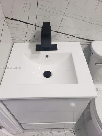 150 NE 169th Ter, North Miami Beach, FL 33162