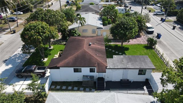 150 NE 169th Ter, North Miami Beach, FL 33162