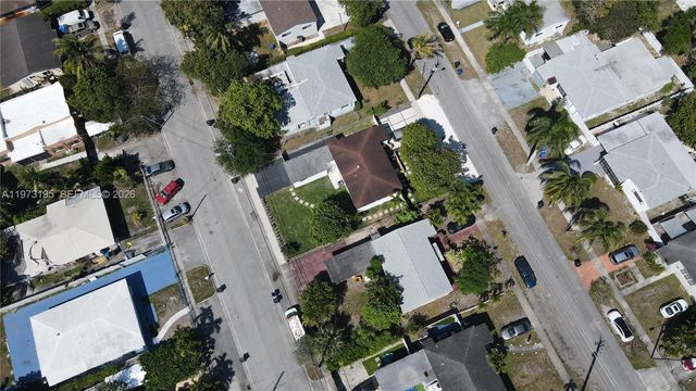 150 NE 169th Ter, North Miami Beach, FL 33162