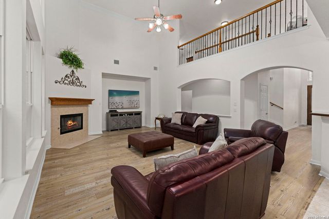 25311 Bunker Dr, San Antonio, TX 78260