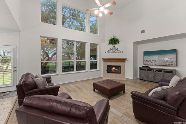 25311 Bunker Dr, San Antonio, TX 78260