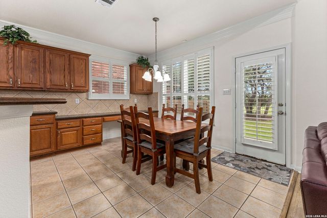 25311 Bunker Dr, San Antonio, TX 78260