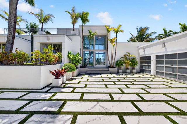 2200 Inlet Drive, Fort Lauderdale, FL 33316
