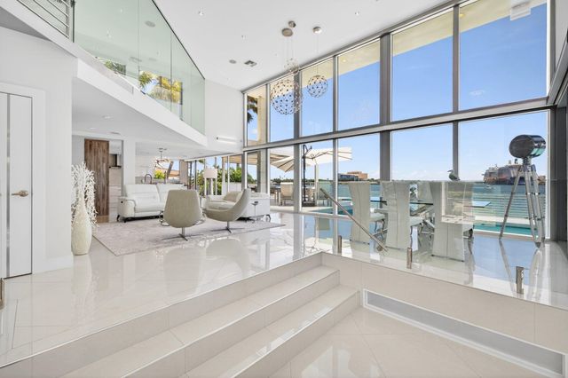 2200 Inlet Drive, Fort Lauderdale, FL 33316
