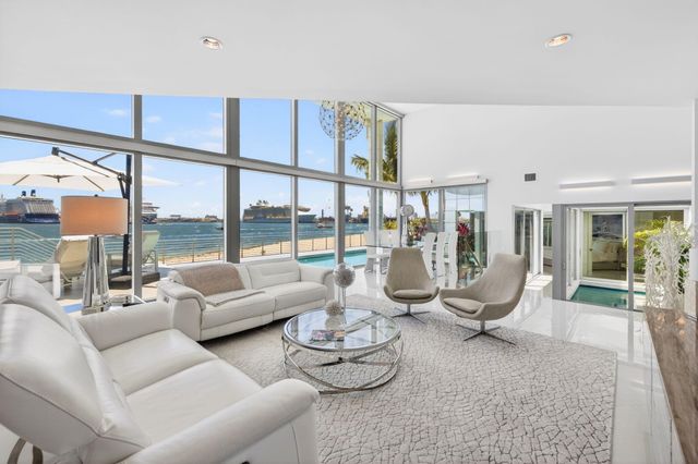 2200 Inlet Drive, Fort Lauderdale, FL 33316