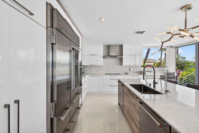 2200 Inlet Drive, Fort Lauderdale, FL 33316