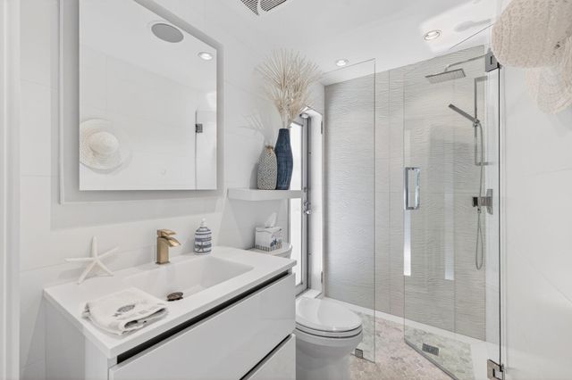 2200 Inlet Drive, Fort Lauderdale, FL 33316