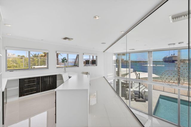 2200 Inlet Drive, Fort Lauderdale, FL 33316