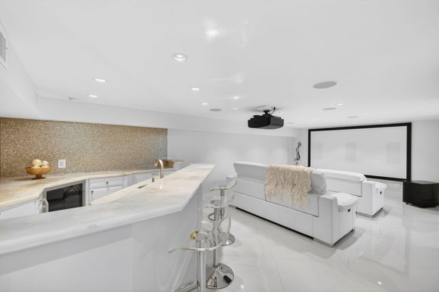 2200 Inlet Drive, Fort Lauderdale, FL 33316