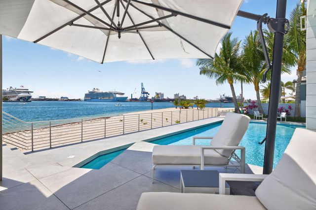2200 Inlet Drive, Fort Lauderdale, FL 33316