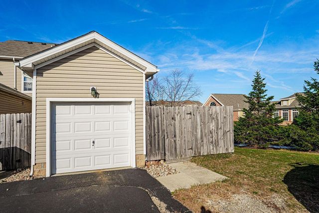 109 Gifford Road, 32, Columbus, OH 43235