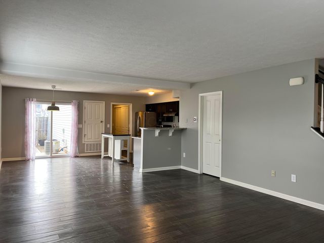 109 Gifford Road, 32, Columbus, OH 43235