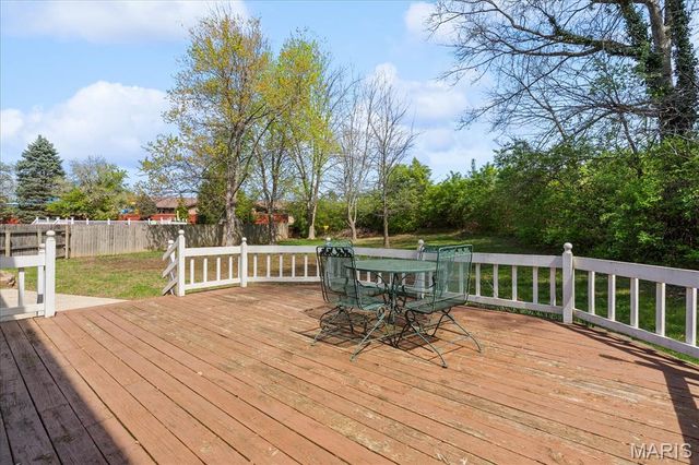 2420 Greenfield Court, Belleville, IL 62221